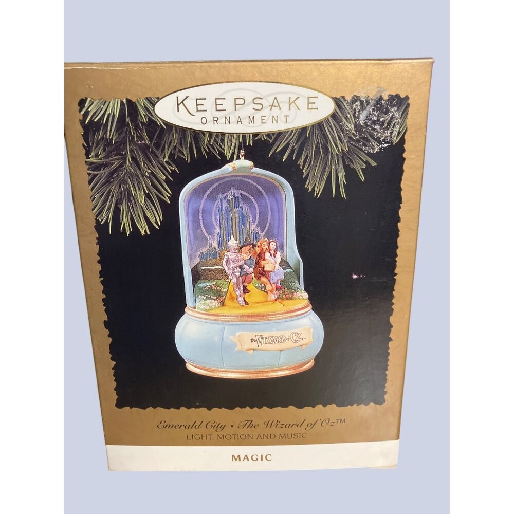 Hallmark Keepsake Ornament Emerald City Wizard Of Oz Light Motion & Music